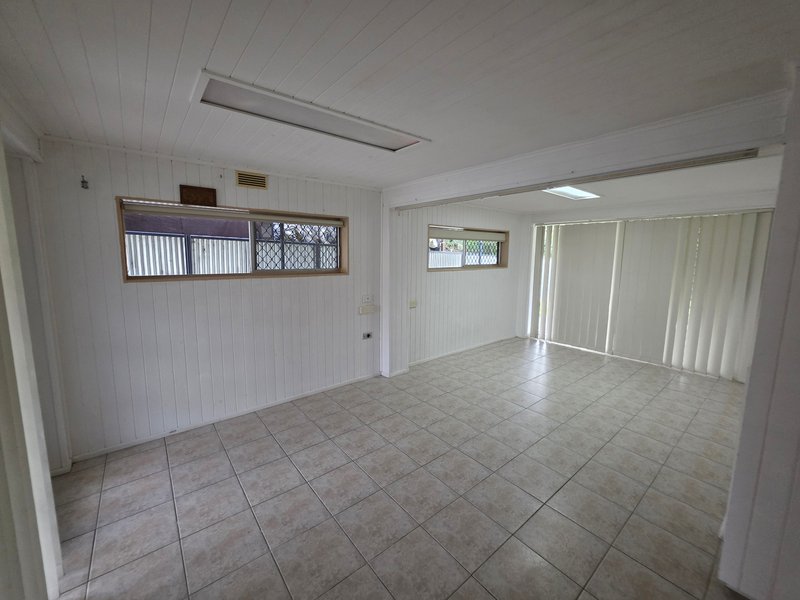 Photo - 1 Sandra Street, Kingston QLD 4114 - Image 16