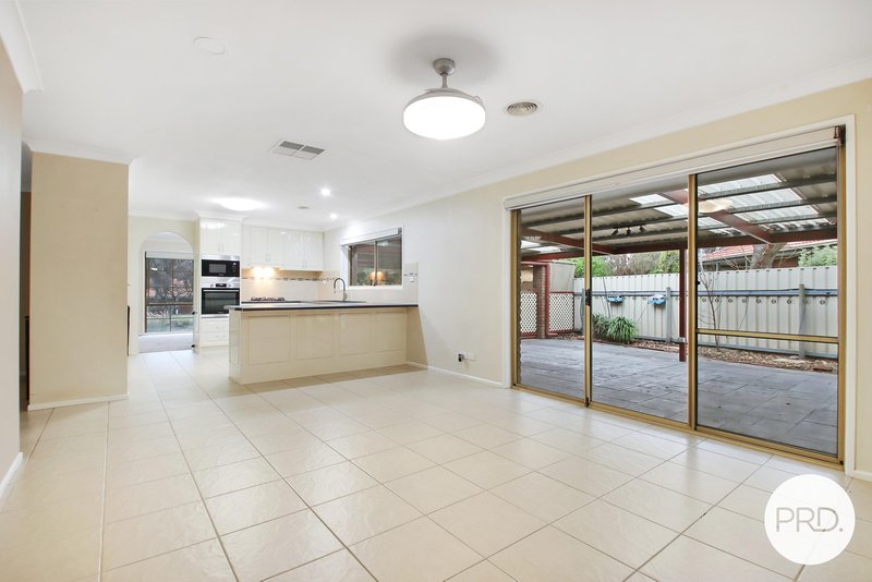 Photo - 1 Sandringham Court, Thurgoona NSW 2640 - Image 4