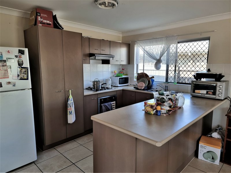 Photo - 1 Sapphire Crescent, Bowen QLD 4805 - Image 3