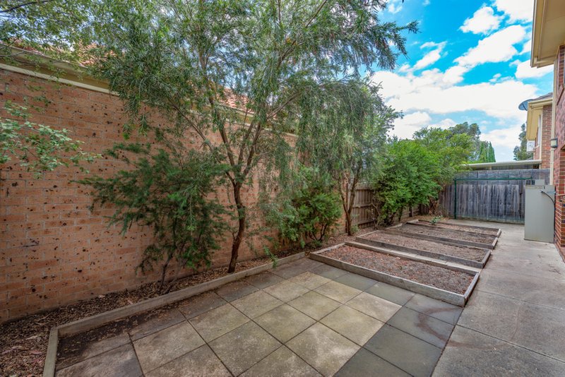 Photo - 1 Saville Place, South Morang VIC 3752 - Image 10