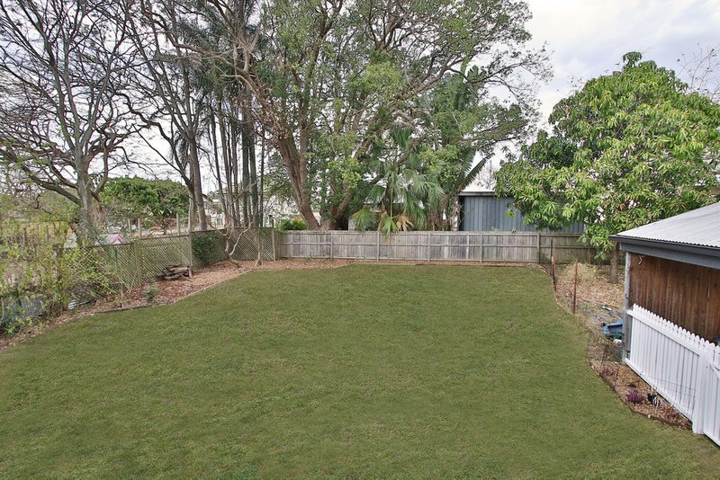 Photo - 1 Saxelby Street, East Ipswich QLD 4305 - Image 19