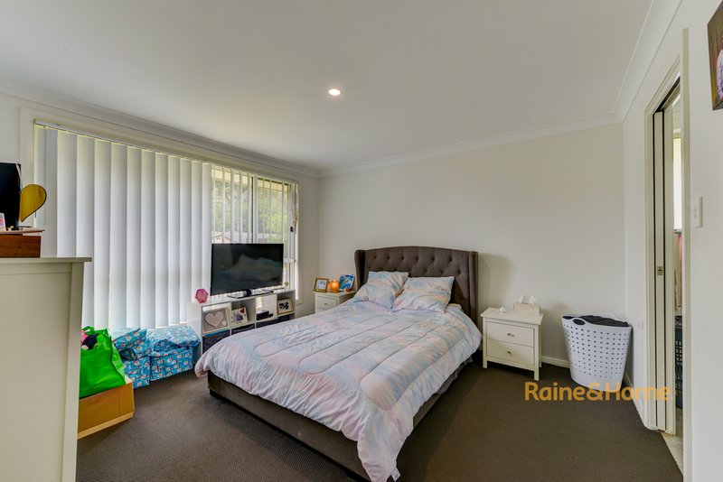 Photo - 1 Scarborough Close, Tamworth NSW 2340 - Image 7