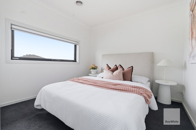 Photo - 1 Scarlet Drive, Greenvale VIC 3059 - Image 11