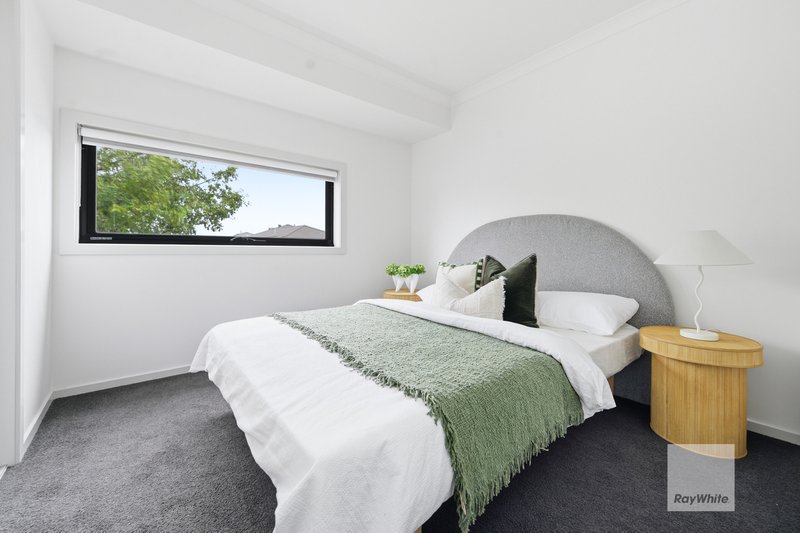 Photo - 1 Scarlet Drive, Greenvale VIC 3059 - Image 12