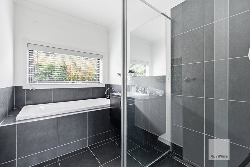 Photo - 1 Scarlet Drive, Greenvale VIC 3059 - Image 13