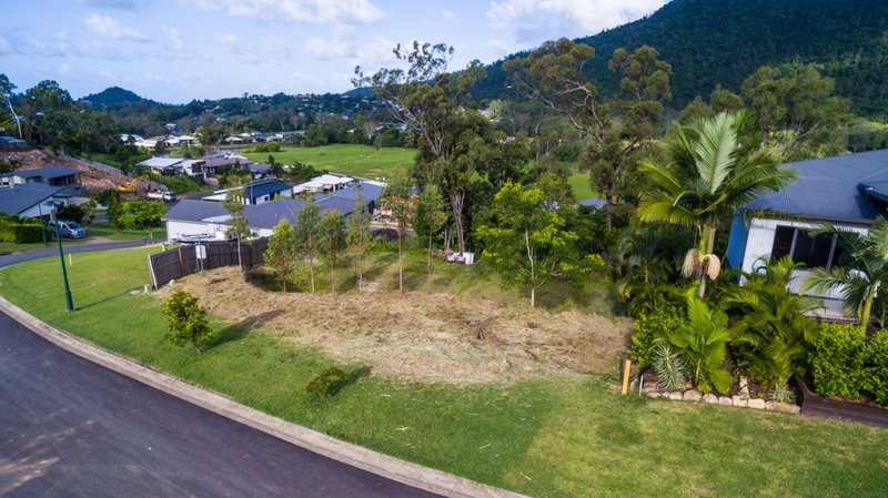 Photo - 1 Scarlet Gum Crescent, Cannonvale QLD 4802 - Image 4