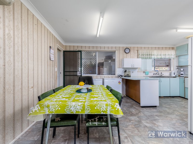 Photo - 1 Schoch Street, Warwick QLD 4370 - Image 4