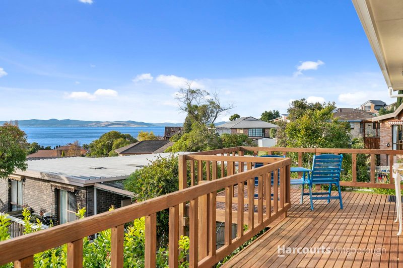 Photo - 1 Seacrest Avenue, Blackmans Bay TAS 7052 - Image 4