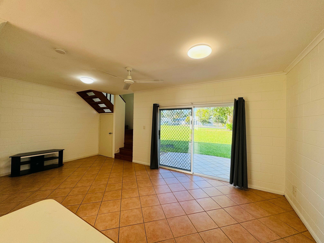 1 Seafarer Street, South Mission Beach QLD 4852 - Image 7
