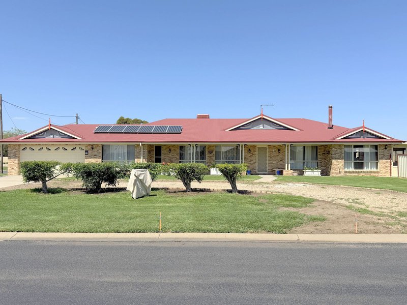 Photo - 1 Seery Close, Moree NSW 2400 - Image 2