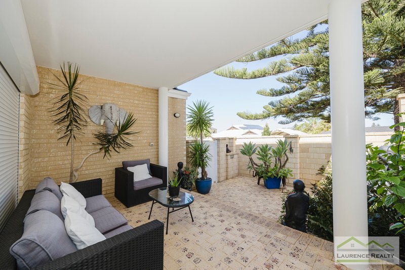 Photo - 1 Selby Court, Mindarie WA 6030 - Image 5