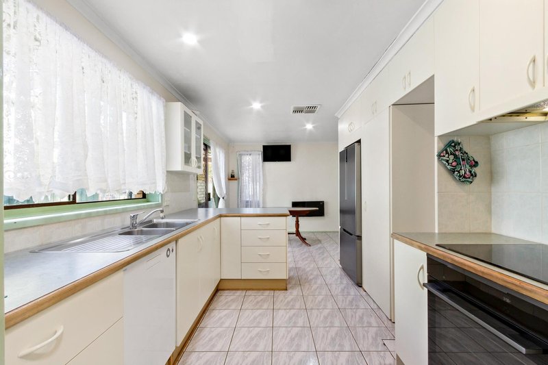 Photo - 1 Selby Place, Charnwood ACT 2615 - Image 7