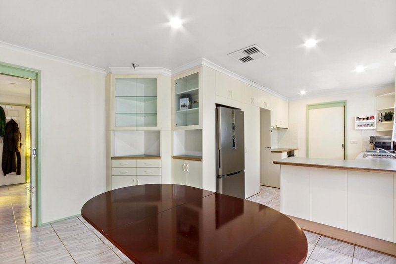 Photo - 1 Selby Place, Charnwood ACT 2615 - Image 9