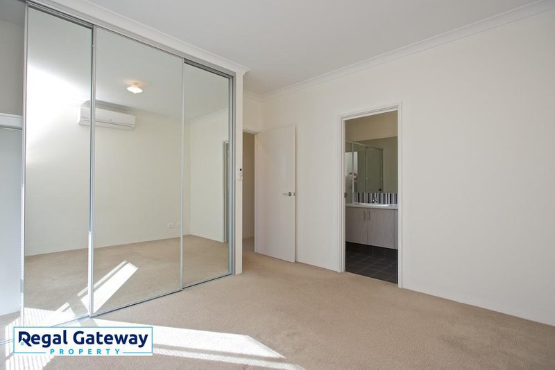 Photo - 1 Serventy Crescent, Hammond Park WA 6164 - Image 3