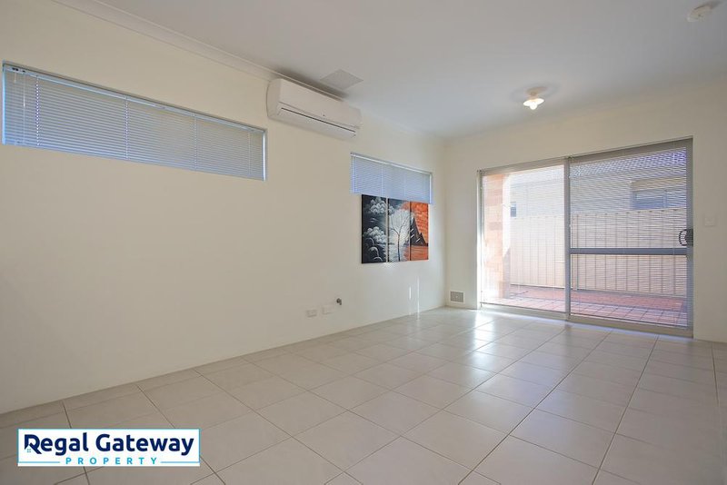 Photo - 1 Serventy Crescent, Hammond Park WA 6164 - Image 8