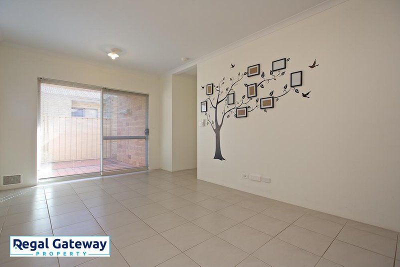 Photo - 1 Serventy Crescent, Hammond Park WA 6164 - Image 9
