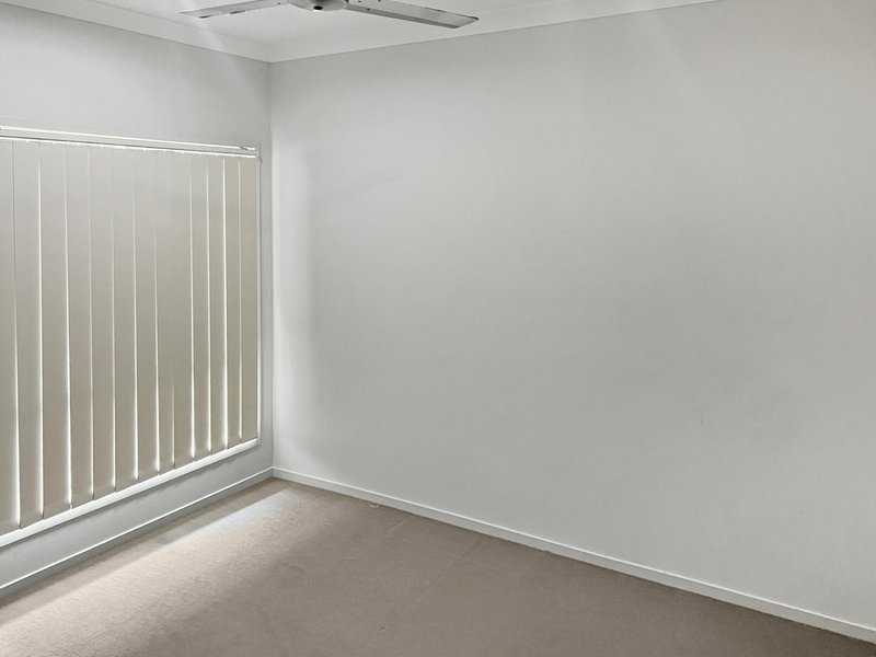 Photo - 1 Sharon Crescent, Kingaroy QLD 4610 - Image 11