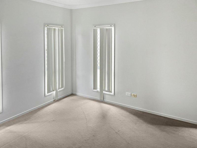 Photo - 1 Sharon Crescent, Kingaroy QLD 4610 - Image 13