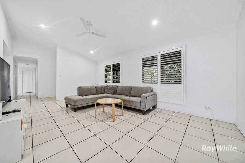 Photo - 1 Sheffield Court, Browns Plains QLD 4118 - Image 4