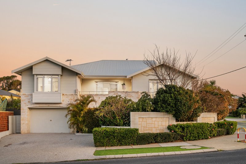 Photo - 1 Sheppard Way, Marmion WA 6020 - Image 1