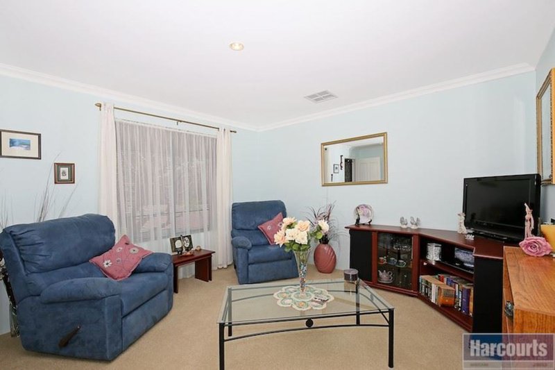 Photo - 1 Signet Court, Wannanup WA 6210 - Image 3