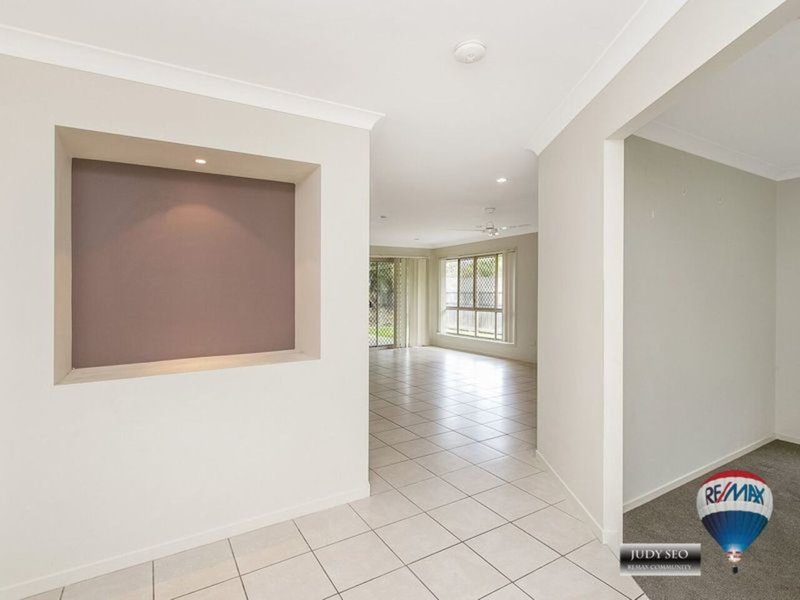 Photo - 1 Simveesh Street, Calamvale QLD 4116 - Image 4