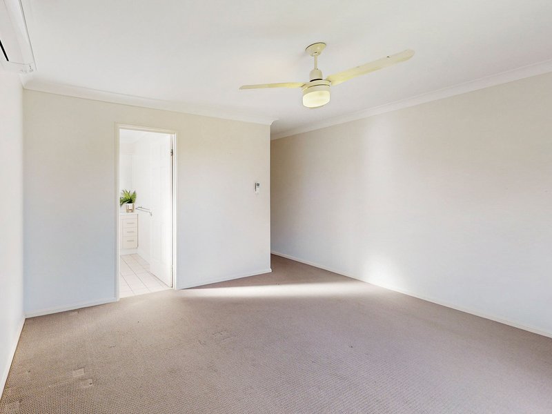 Photo - 1 Siska Court, Beachmere QLD 4510 - Image 7