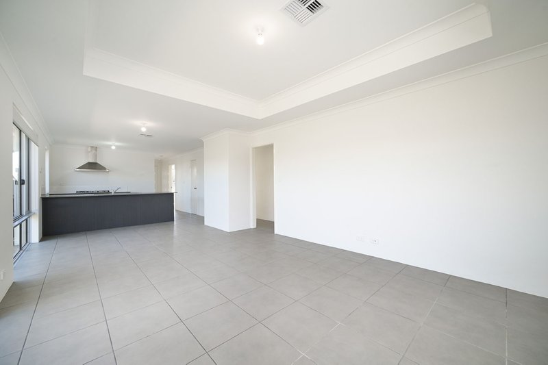 Photo - 1 Slice Lane, Yanchep WA 6035 - Image 17