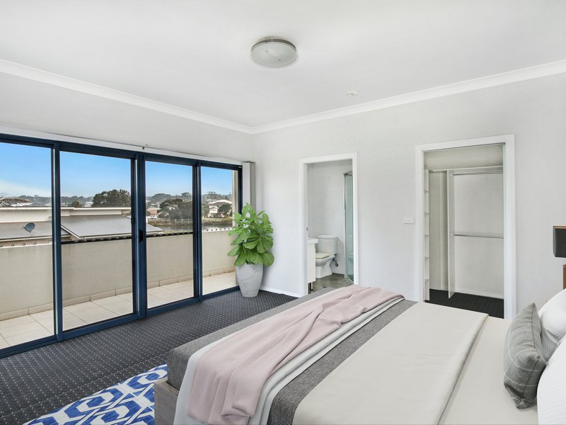 Photo - 1 Sloop Avenue, Shell Cove NSW 2529 - Image 4