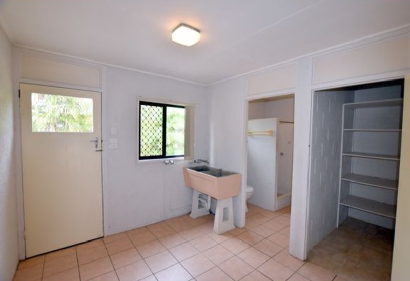 Photo - 1 Smith Street, West Gladstone QLD 4680 - Image 11