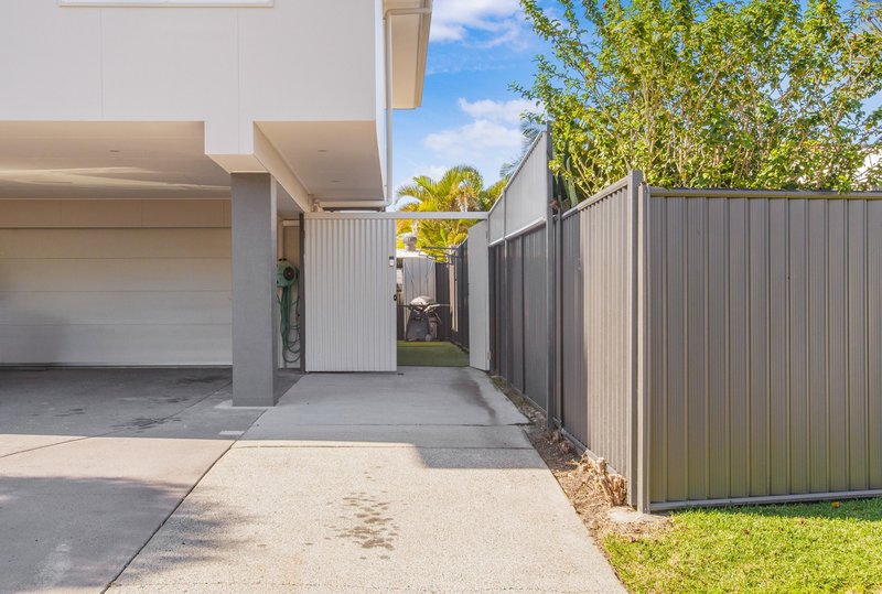 Photo - 1 Snowdrop Avenue, Currimundi QLD 4551 - Image 2