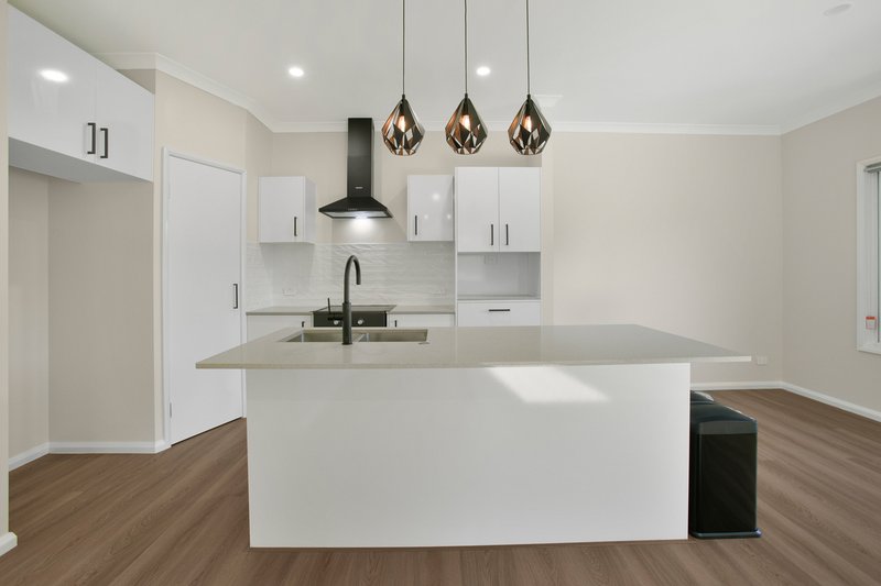 Photo - 1 Snowdrop Avenue, Currimundi QLD 4551 - Image 5