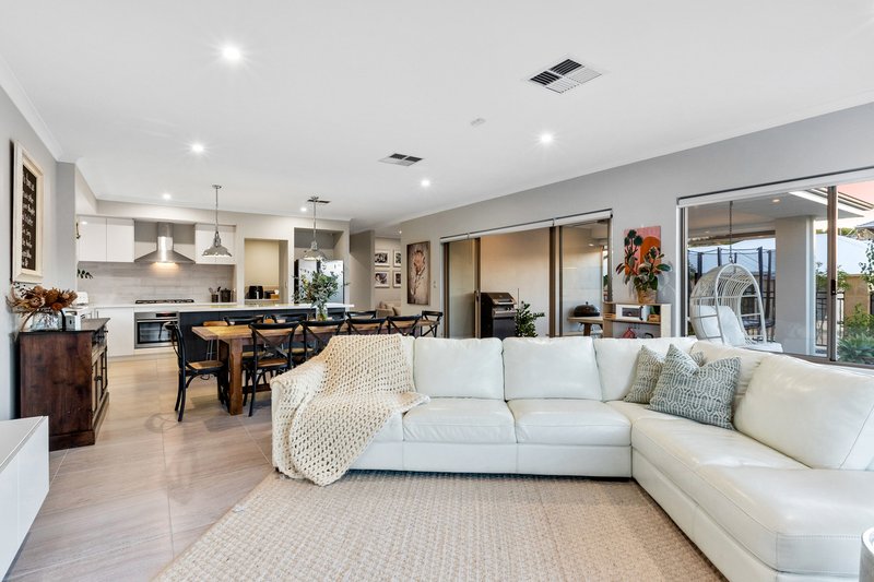 Photo - 1 Sokol Way, Coogee WA 6166 - Image 11