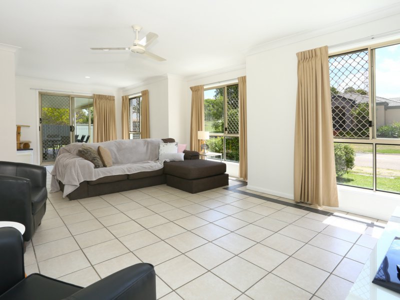 Photo - 1 Solitaire Place, Robina QLD 4226 - Image 5