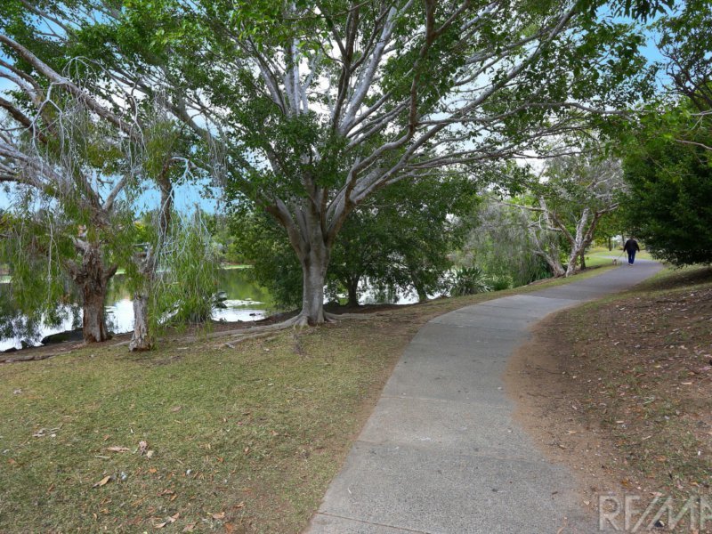 Photo - 1 Solitaire Place, Robina QLD 4226 - Image 22