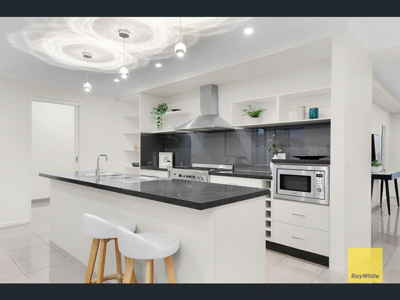 Photo - 1 Solitaire Way, Tarneit VIC 3029 - Image 6