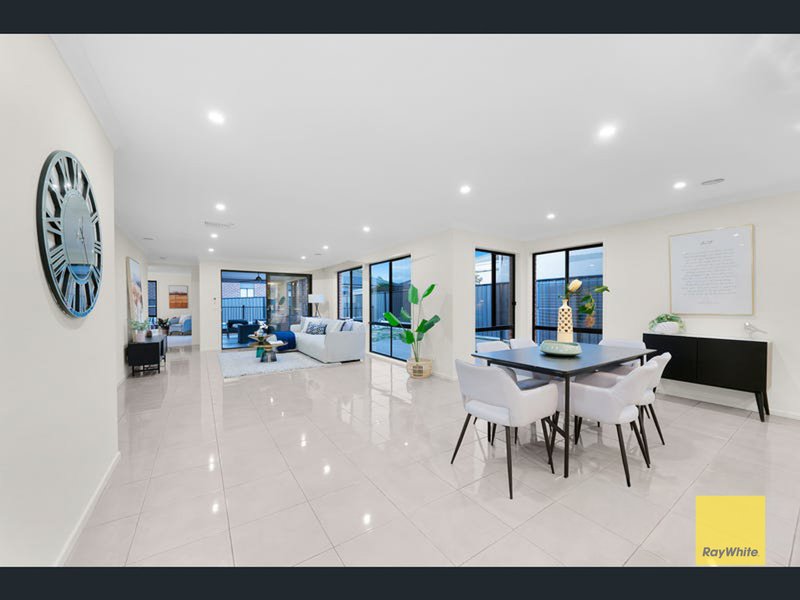 Photo - 1 Solitaire Way, Tarneit VIC 3029 - Image 9