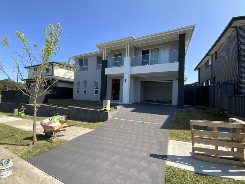 1 Solomon Street, Campbelltown NSW 2560