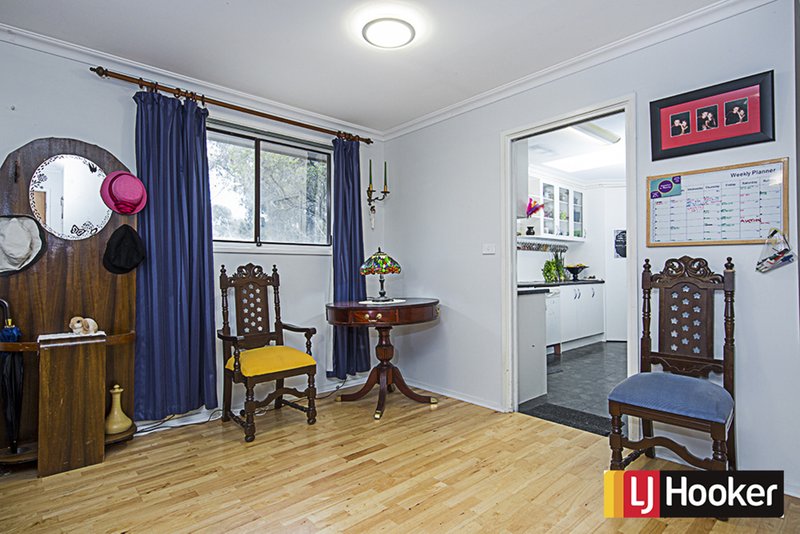 Photo - 1 Spensley Place, Wanniassa ACT 2903 - Image 3