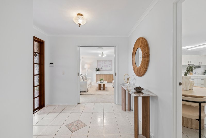 Photo - 1 Spinel Street, Camp Hill QLD 4152 - Image 2