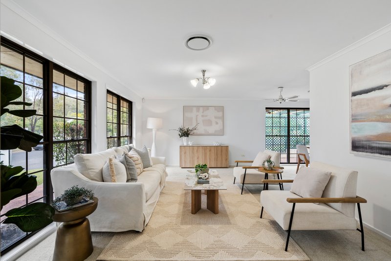 Photo - 1 Spinel Street, Camp Hill QLD 4152 - Image 3