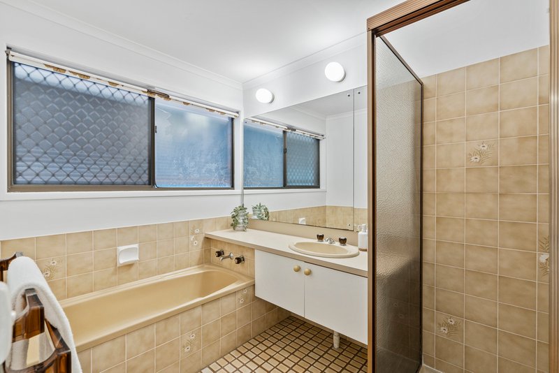 Photo - 1 Spinel Street, Camp Hill QLD 4152 - Image 20