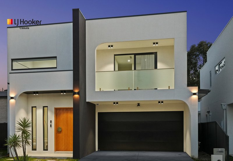 Photo - 1 Split Close, Prestons NSW 2170 - Image 1