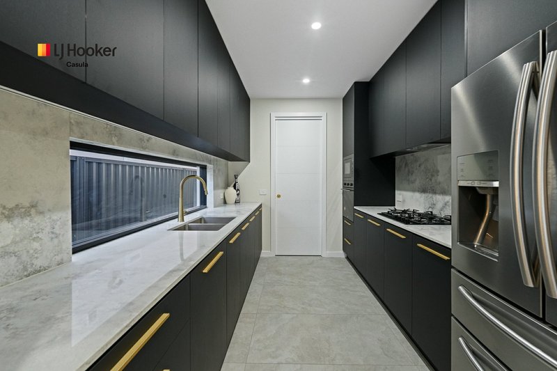 Photo - 1 Split Close, Prestons NSW 2170 - Image 6