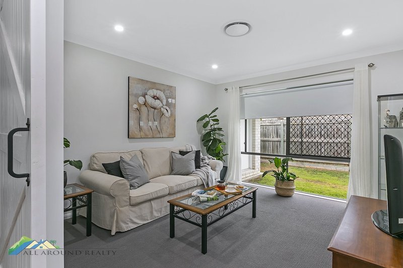 Photo - 1 Sprucebark Court, Upper Caboolture QLD 4510 - Image 6