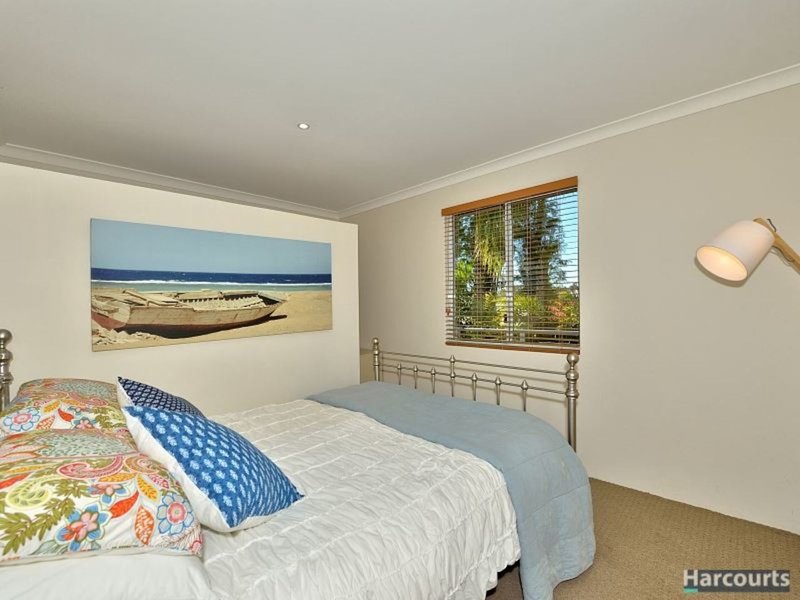 Photo - 1 Spyglass Rise, Halls Head WA 6210 - Image 8