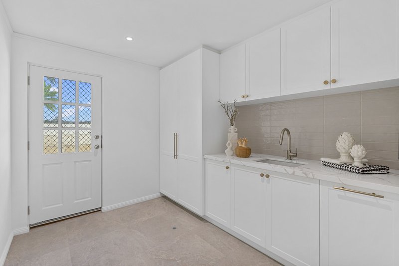 Photo - 1 St Ives Loop, Kallaroo WA 6025 - Image 15