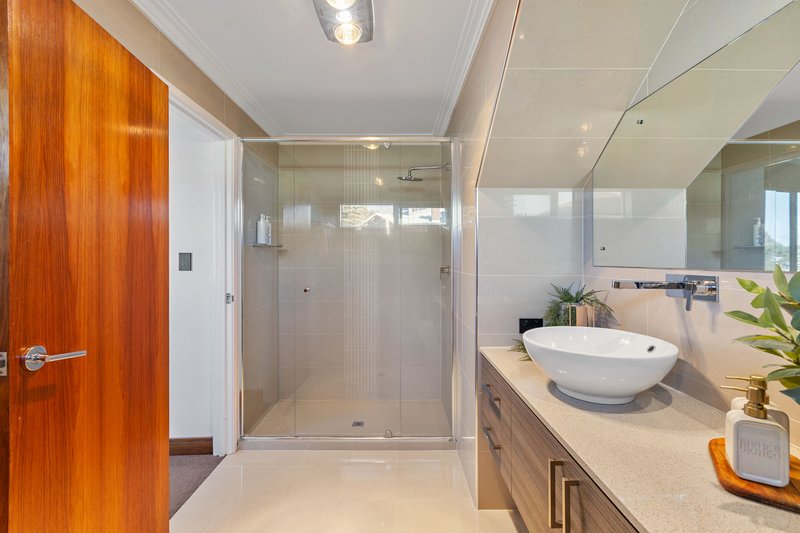 Photo - 1 St Ives Loop, Kallaroo WA 6025 - Image 24