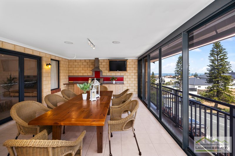 Photo - 1 St Malo Court, Mindarie WA 6030 - Image 6