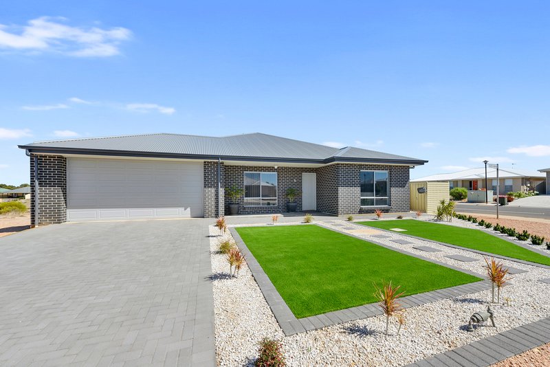 1 Stately Way, Wallaroo SA 5556